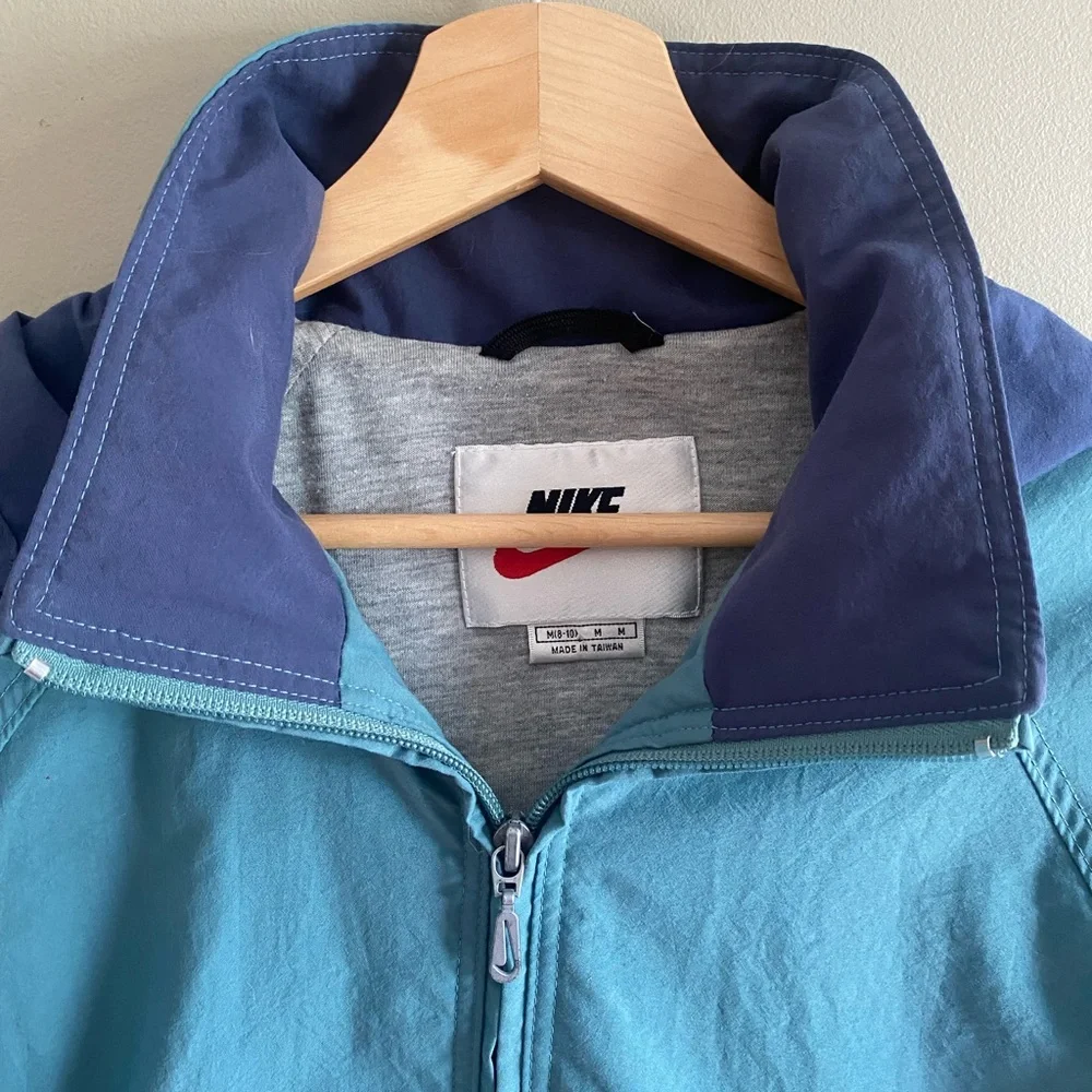 Vintage 90s Nike Women’s M‎ Windbreaker Jacket Teal Green Hooded